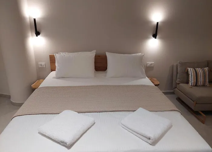 Phoenix Apartments Parga
