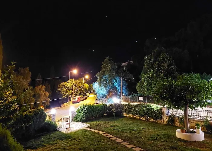 Phoenix Apartments Parga