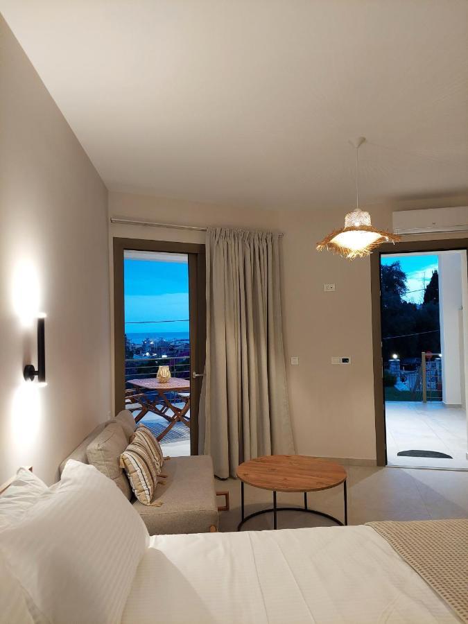 Phoenix Apartment *